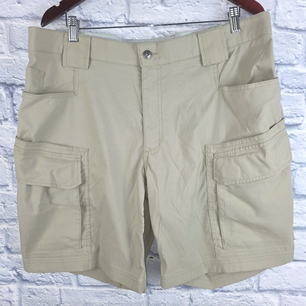 Duluth Trading Co Men Dry on the Fly Cargo Shorts Relaxed Fit Tan Nylon Flex 38